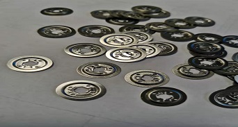 如何保證精密機械零件加工的精度質(zhì)量？看這里